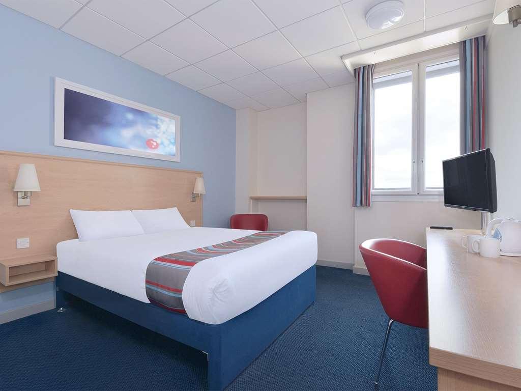 Travelodge Lutterworth Лестер Номер фото