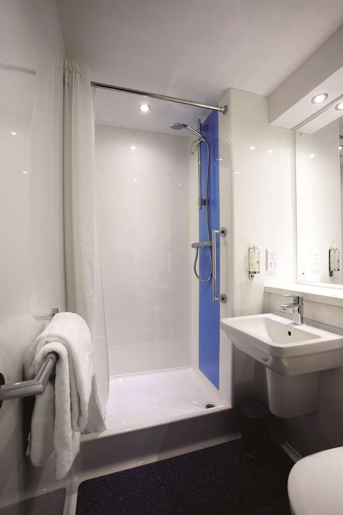 Travelodge Lutterworth Лестер Номер фото